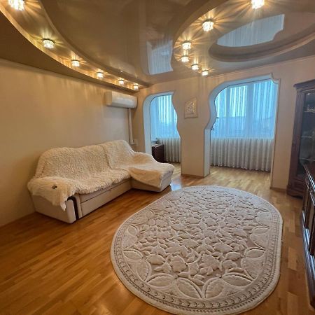 Bulvar Ivano-Frankivsk Buitenkant foto