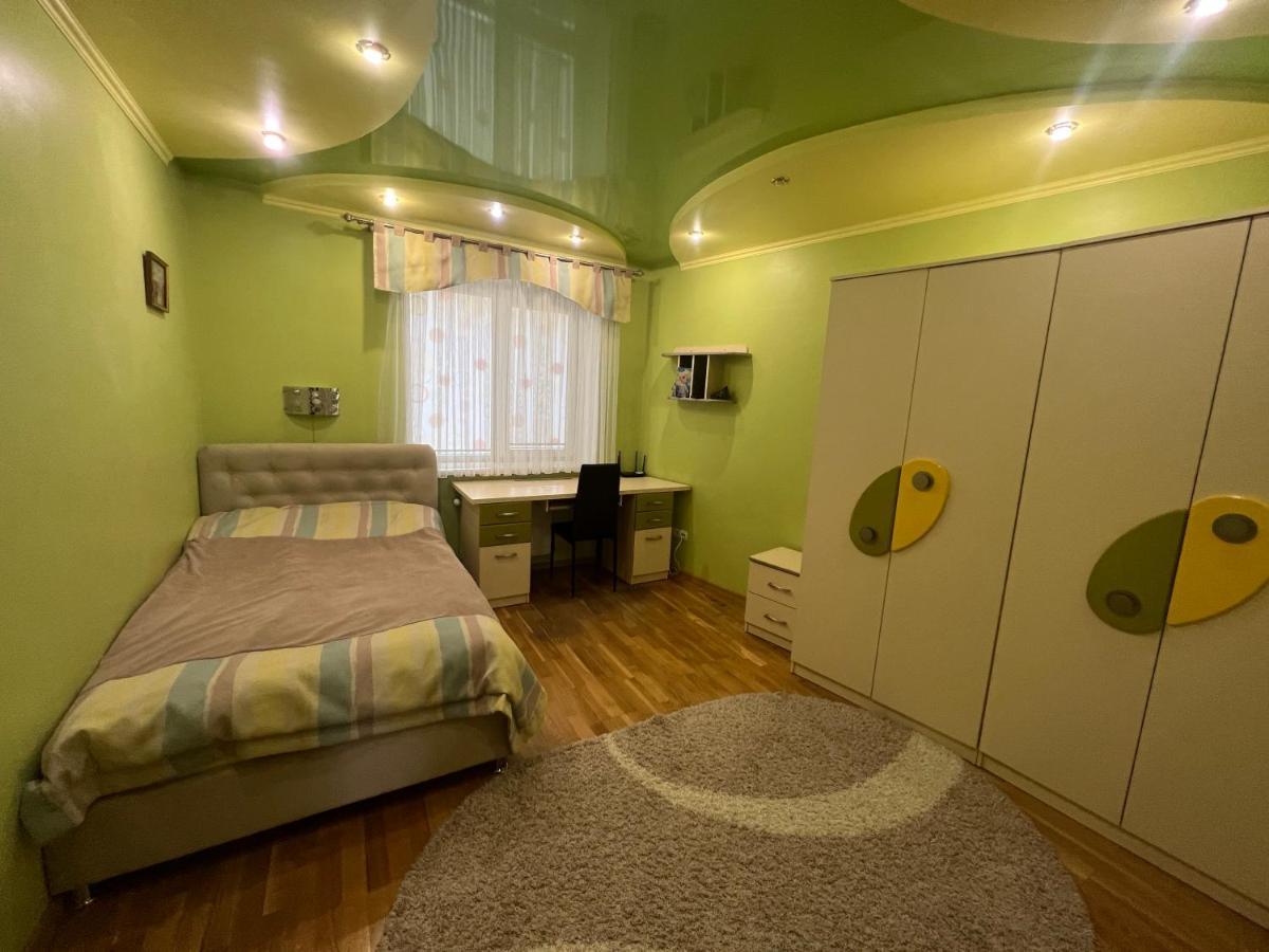Bulvar Ivano-Frankivsk Buitenkant foto
