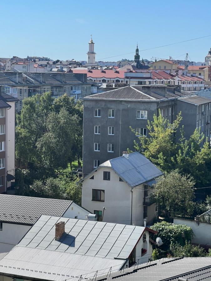 Bulvar Ivano-Frankivsk Buitenkant foto